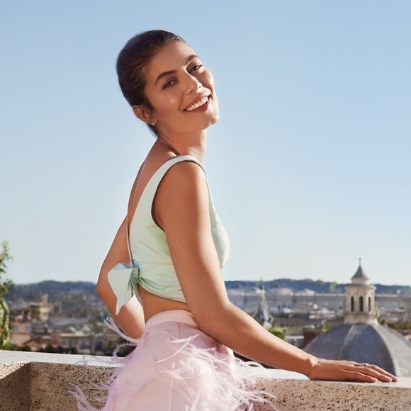 Meet your Posher, Zarah - Picture 4 of 7